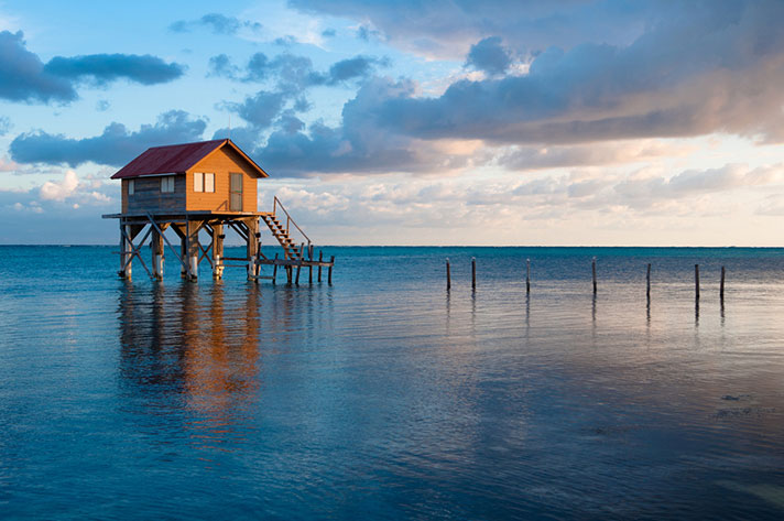 Ambergris-Caye,-Belize-Cayes